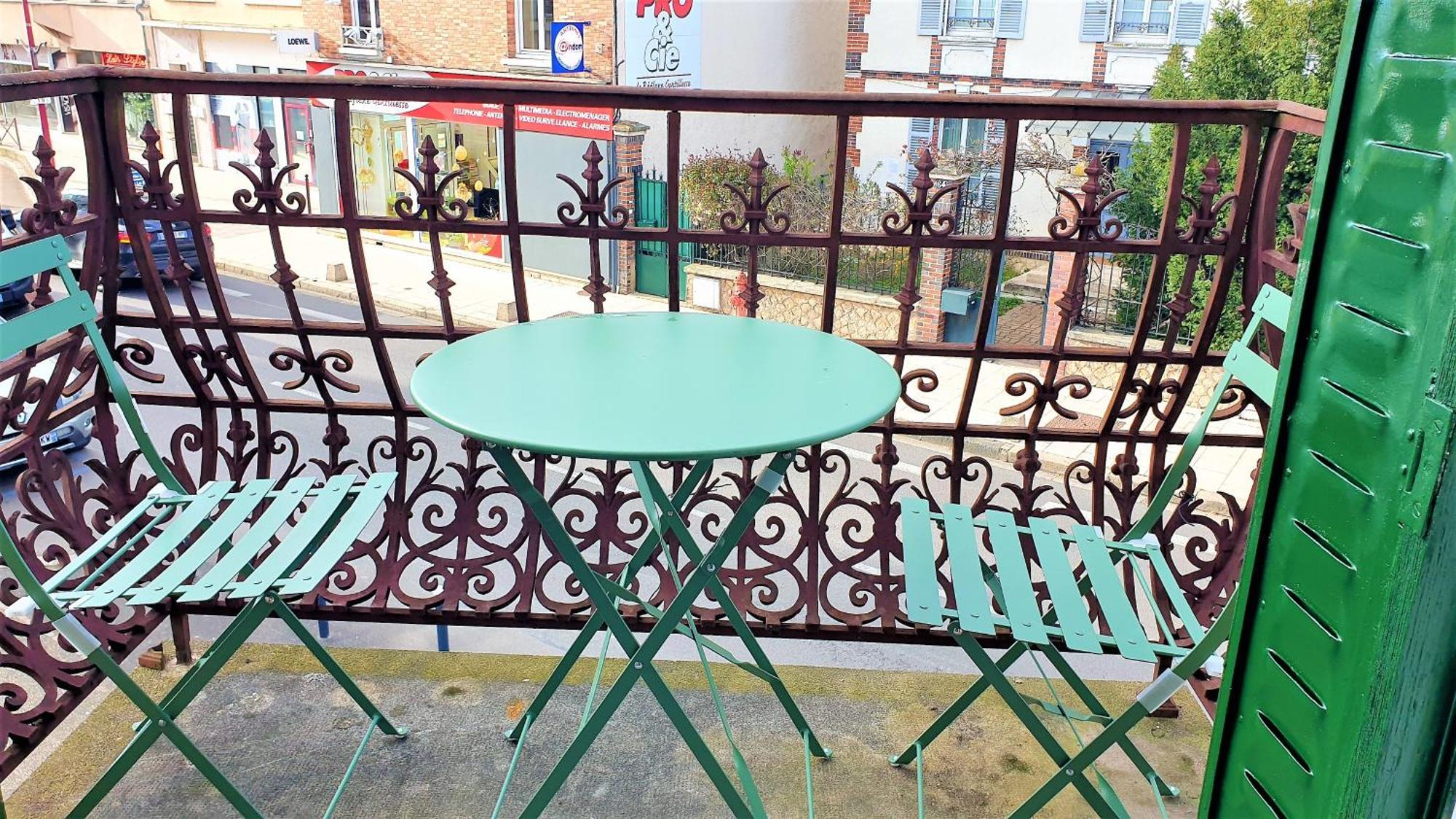 Ecrin A Balcon-velo-gare-clim